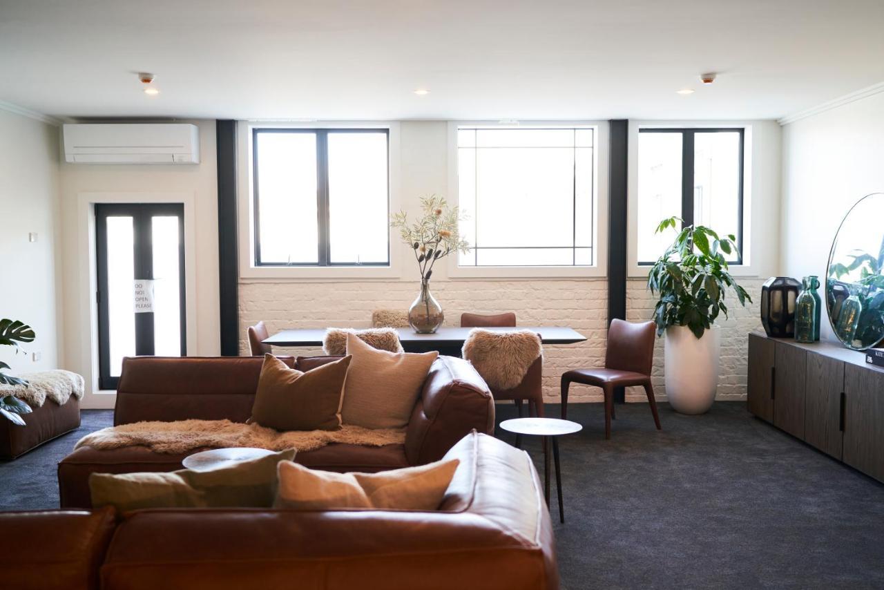 נאפייר Laneway Apartments מראה חיצוני תמונה