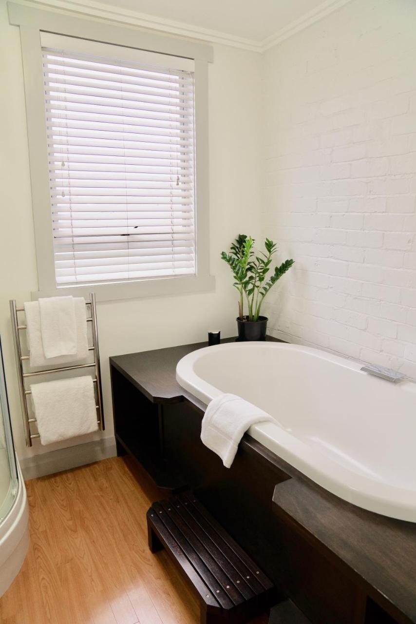 נאפייר Laneway Apartments מראה חיצוני תמונה